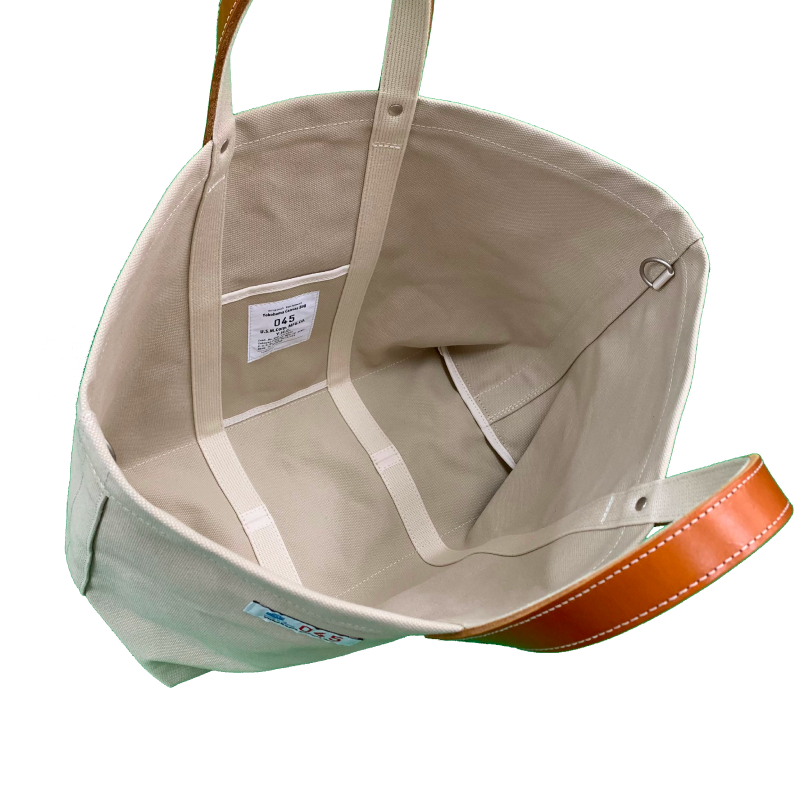 M23B2T Boat Tote Short